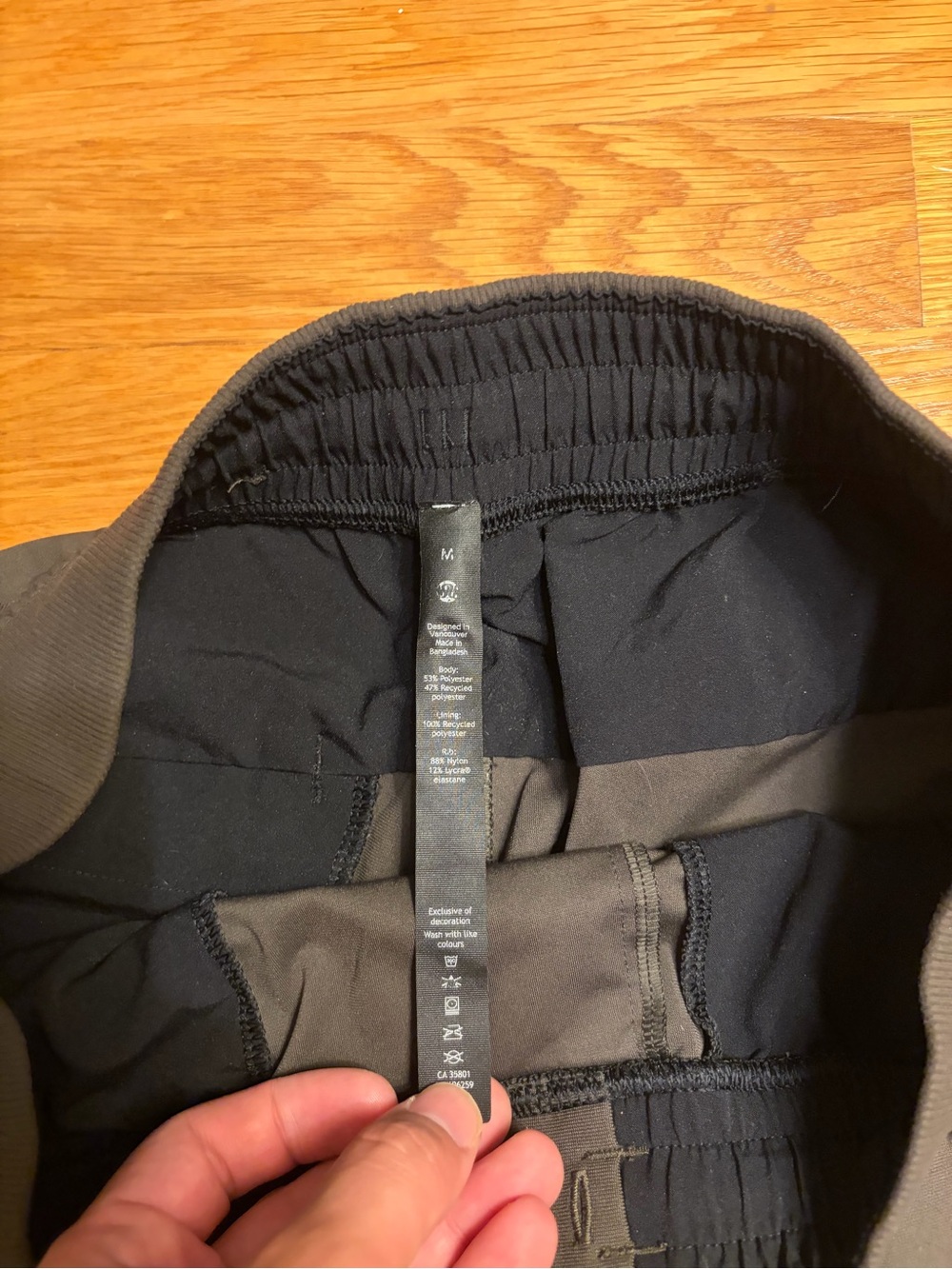 lululemon athletica Men's Black and Brown Sweatpants Joggers